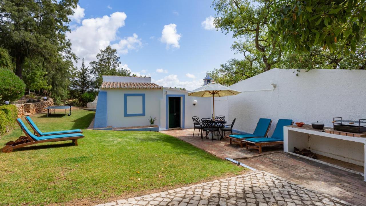 Villa Charming House In A Vineyard Near The Porches (Algarve)